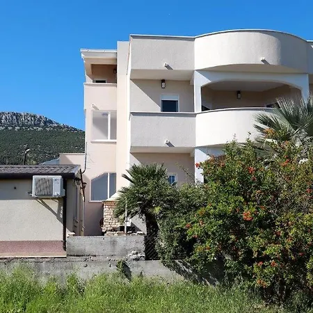 Mediterranean Breeze Apartman Kastela